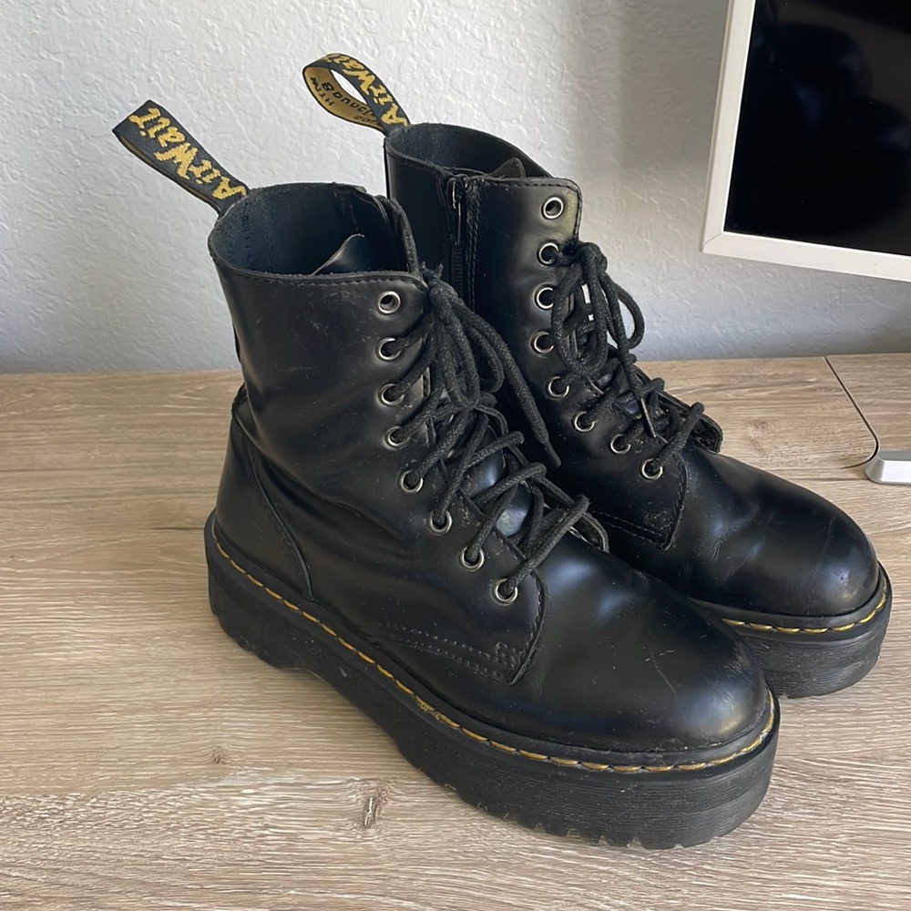 Doc Martens Jaden Boot in Black - Size 8W